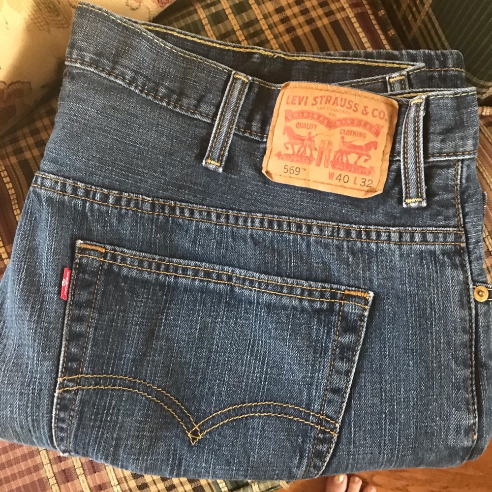 GUC Men’s Levi Darkwash 569 Jeans 40x32
